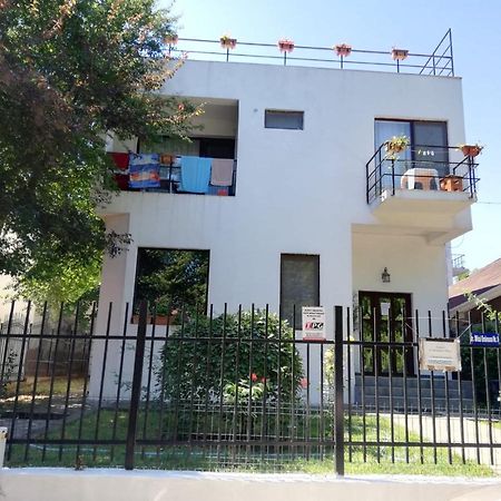 艾福雷诺德 Casa Dana酒店 外观 照片